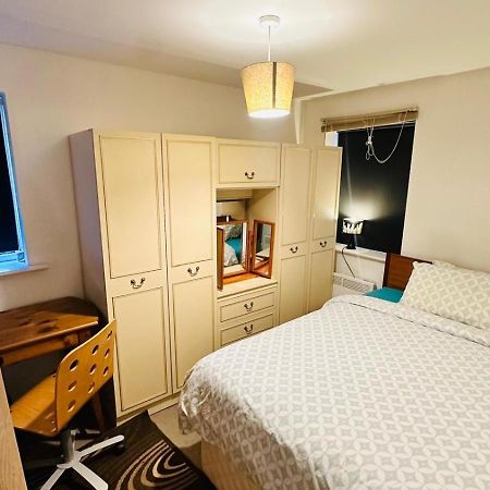 The Right Place. A Fabulous/Cozy Double Room ロンドン エクステリア 写真